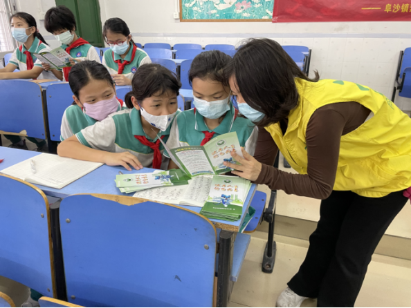 阜沙鎮(zhèn)禁毒信息〔2022〕第254期--【禁毒攻堅】“無毒青春，健康校園”—阜沙鎮(zhèn)開展禁毒宣傳進校園